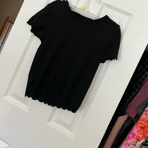 Forever 21 Black Cropped Lettuce Hem Ribbed Shirt
